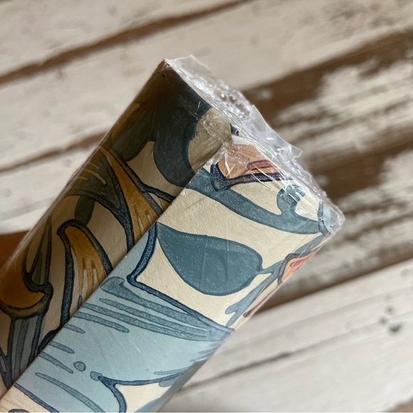 NEW (2 Rolls) Morris & Co. Golden Lily Wallpaper - Picture 8 of 11